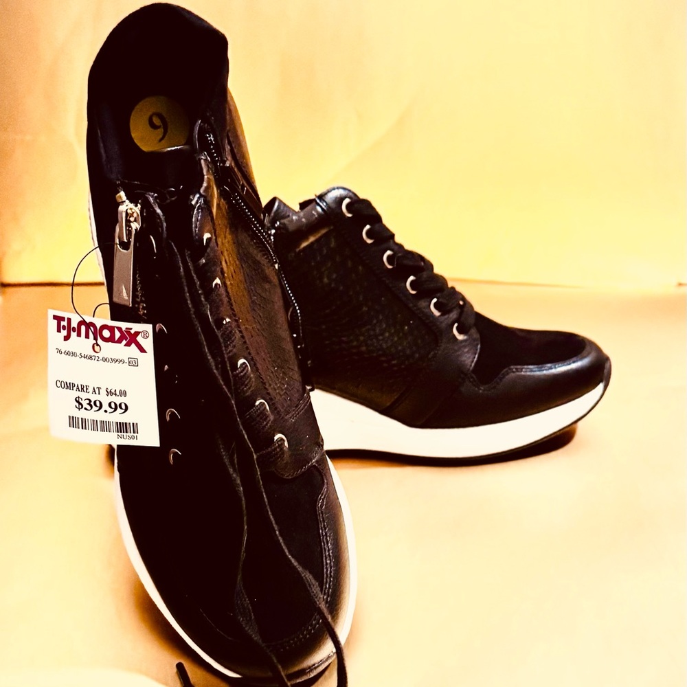 Wedge sneakers.